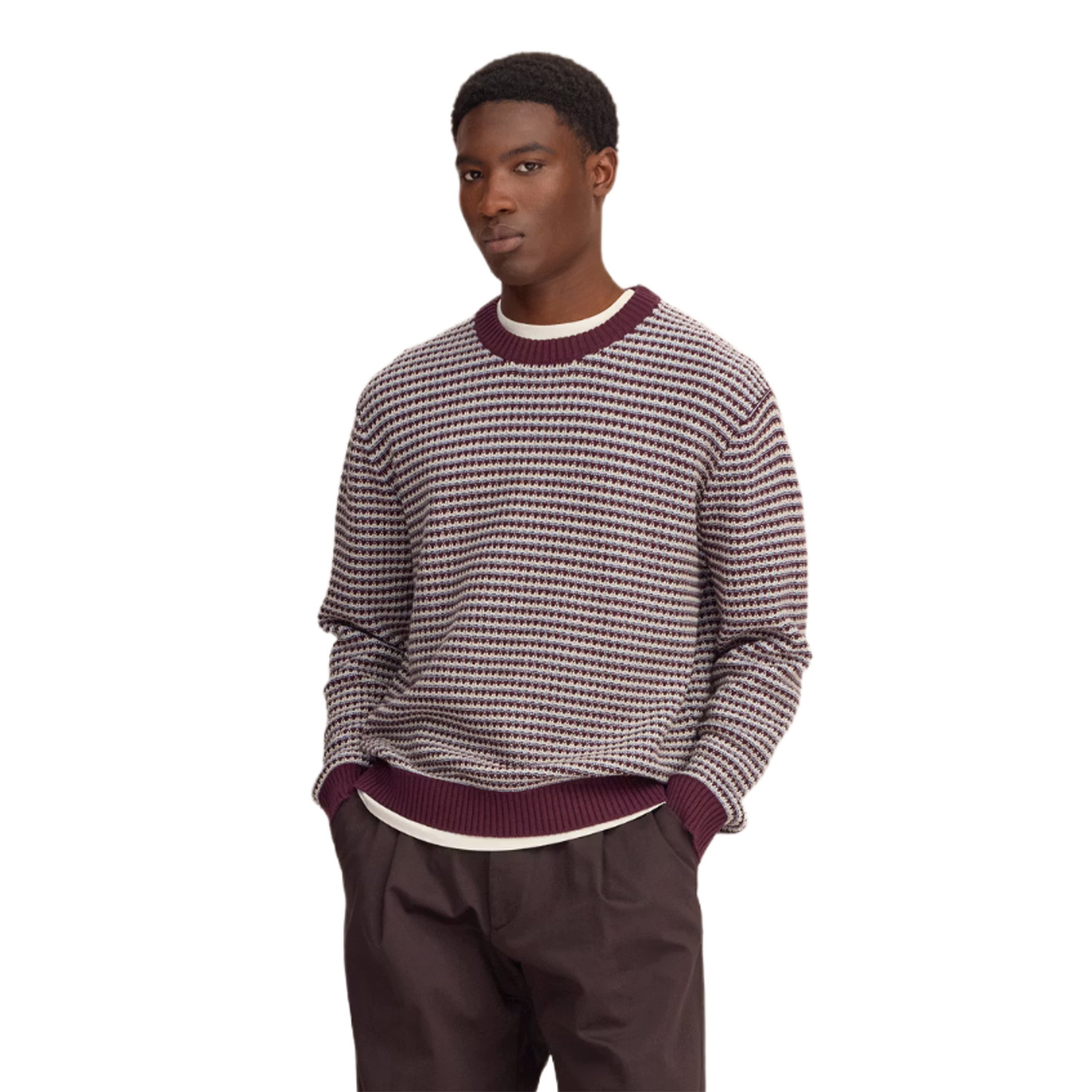 nn07_trui_donkerrood_russel_crew_60071
